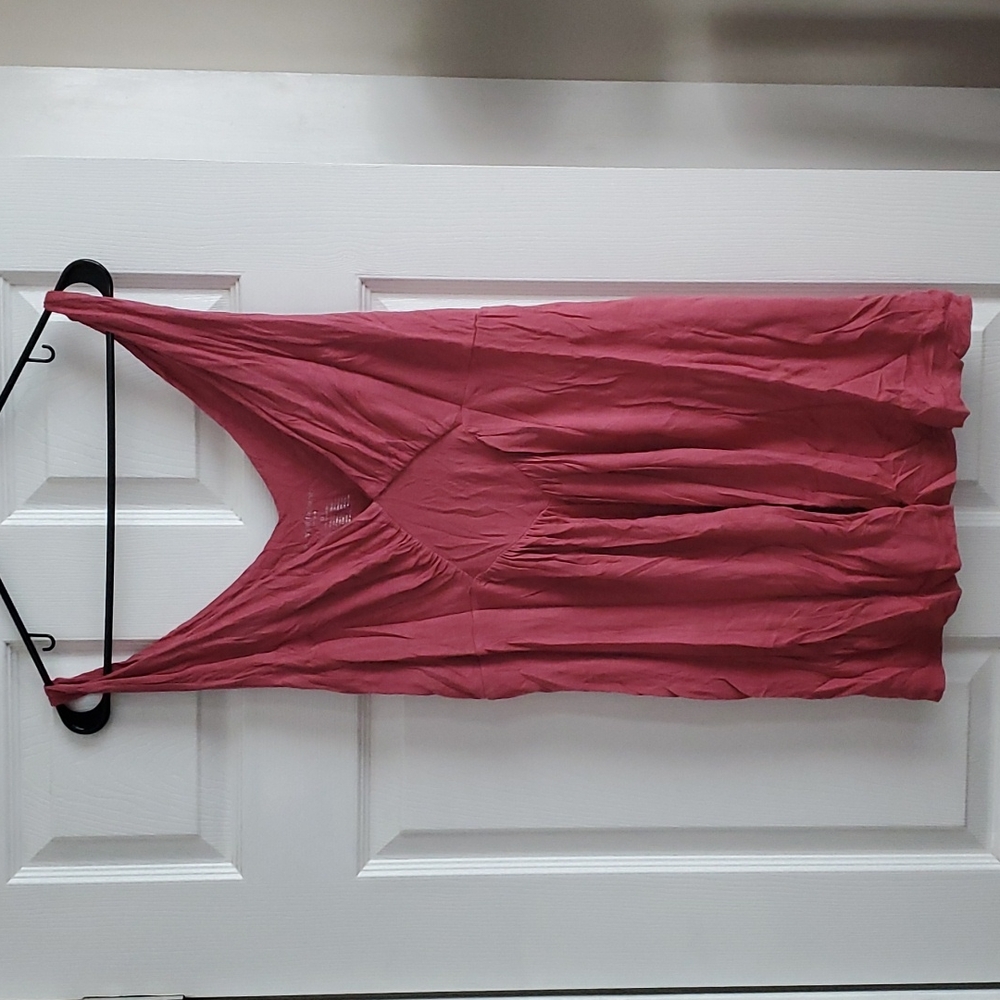 Flowy pink tank